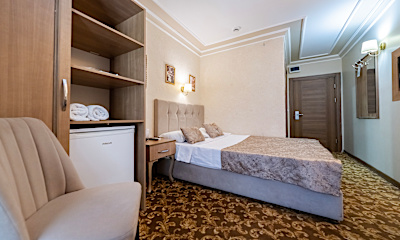 Standart Şehir Manzaralı İki Kişilik Oda